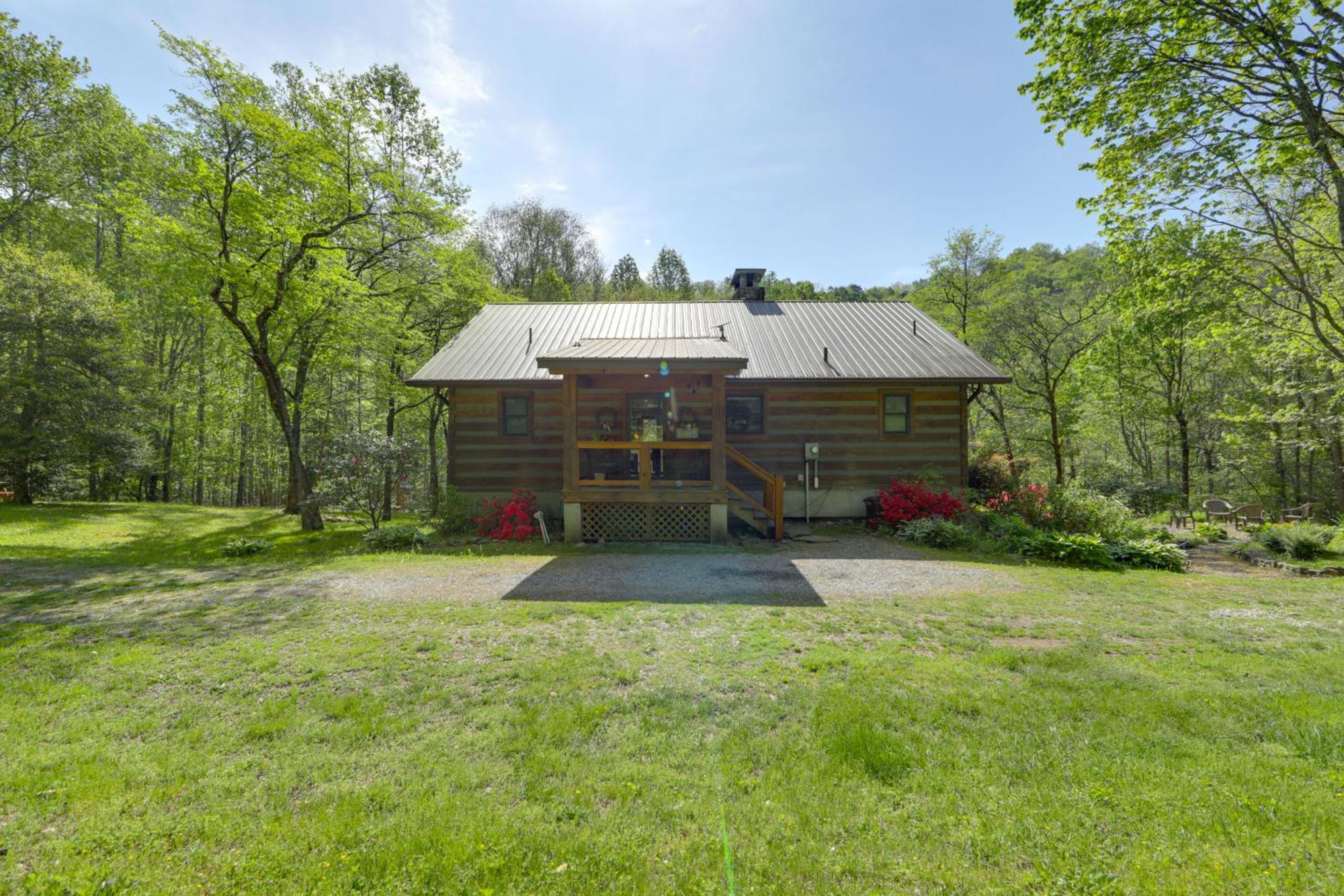 North Carolina Cabin - Hot Tub, Near Coopers Creek 브라이슨시티 외부 사진